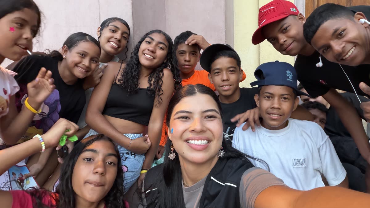 Registro de convivência com jovens da comunidade
